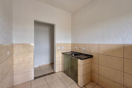 Cozinha  de casa para alugar com 1 quarto, 45m² em Vila Sao Jose (cidade Dutra), São Paulo