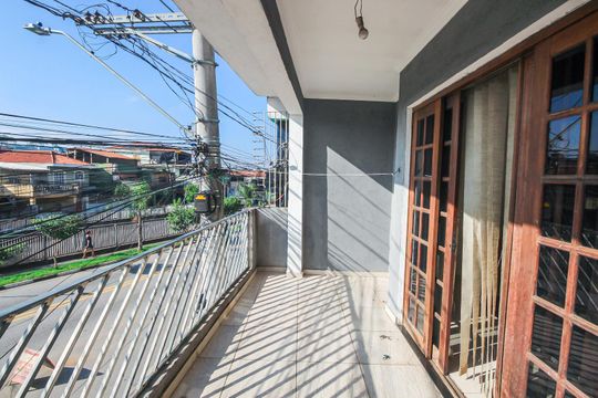 Varanda da Sala de casa para alugar com 3 quartos, 300m² em Jardim Oliveiras, Taboão da Serra