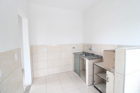 Cozinha de kitnet/studio para alugar com 2 quartos, 80m² em Vila Sao Jose (cidade Dutra), São Paulo