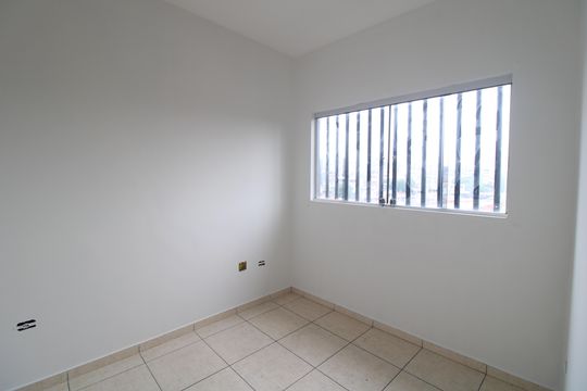 Quarto 2 de kitnet/studio para alugar com 2 quartos, 80m² em Vila Sao Jose (cidade Dutra), São Paulo