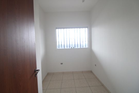 Quarto 1 de kitnet/studio para alugar com 2 quartos, 80m² em Vila Sao Jose (cidade Dutra), São Paulo