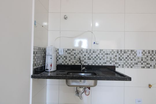Sala / Cozinha de apartamento à venda com 2 quartos, 40m² em Jardim Triana, São Paulo