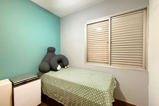 Quarto 2 de apartamento à venda com 4 quartos, 180m² em Sagrada Família, Belo Horizonte