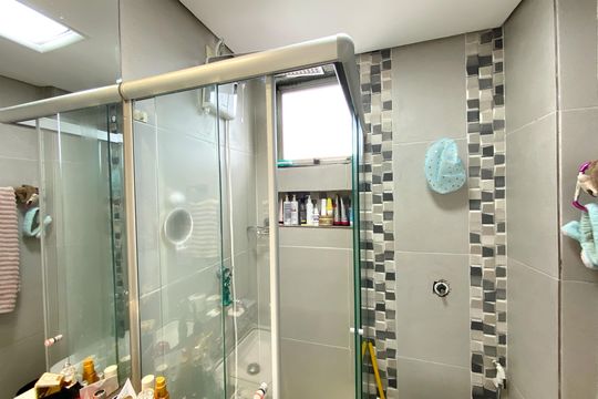 Banheiro da Suíte 1 de apartamento à venda com 4 quartos, 180m² em Sagrada Família, Belo Horizonte
