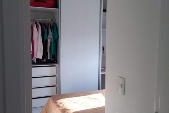 Quarto de apartamento à venda com 3 quartos, 77m² em Jardim Messina, Jundiaí