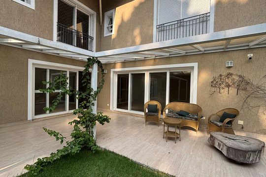 Casa à venda com 3 quartos, 449m² em Santo Amaro, São Paulo