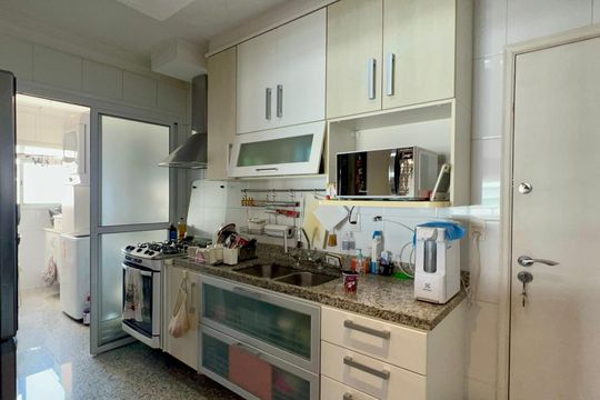 Cozinha de apartamento à venda com 2 quartos, 105m² em Paraíso, São Paulo