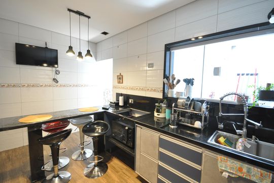 Cozinha de casa à venda com 2 quartos, 120m² em Vila Irmaos Arnoni, São Paulo
