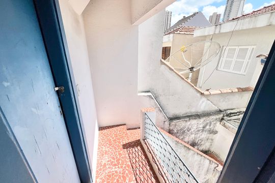 Varanda de casa à venda com 3 quartos, 125m² em Santa Teresinha, São Paulo