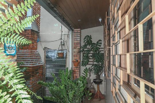 Fachada de casa à venda com 3 quartos, 160m² em Costa E Silva, Porto Alegre