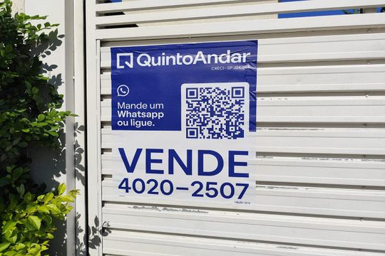 Fachada de casa de condomínio à venda com 2 quartos, 72m² em Vila Dalila, São Paulo