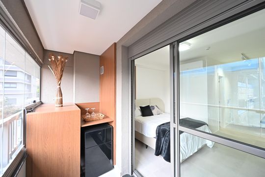 Varanda de kitnet/studio para alugar com 1 quarto, 27m² em Vila Clementino, São Paulo
