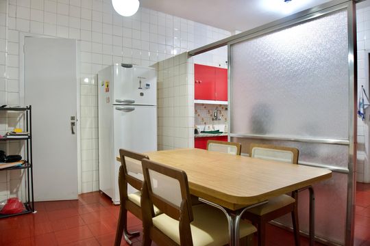 Cozinha de apartamento à venda com 3 quartos, 1483m² em Centro, Belo Horizonte