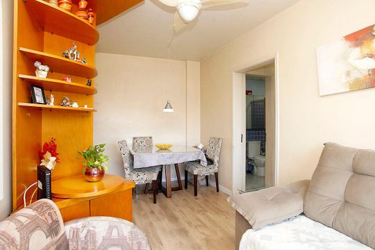 Sala de apartamento à venda com 2 quartos, 57m² em Partenon, Porto Alegre
