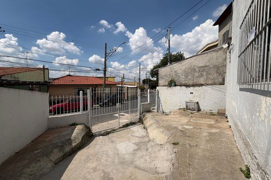 Casa 1- Garagem de casa para alugar com 6 quartos, 500m² em Vila Pereira Barreto, São Paulo