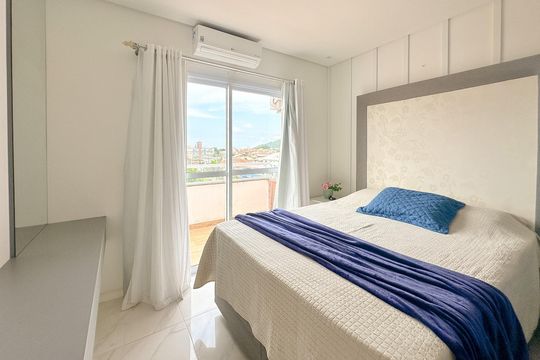 Quarto 1 de apartamento para alugar com 3 quartos, 180m² em Ingleses Norte, Florianópolis