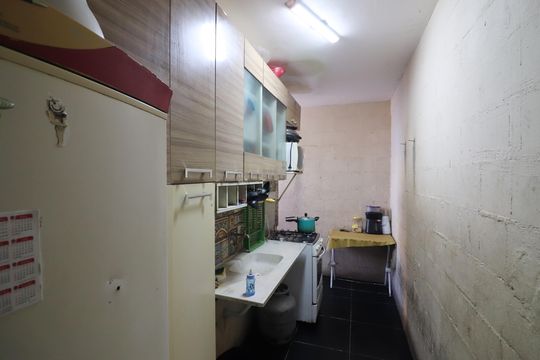 Cozinha e Área de Serviço de apartamento à venda com 2 quartos, 42m² em Cooperativa, São Bernardo do Campo