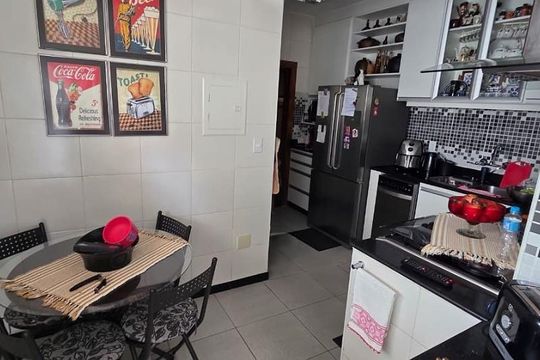 Cozinha de apartamento à venda com 3 quartos, 130m² em Tijuca, Rio de Janeiro