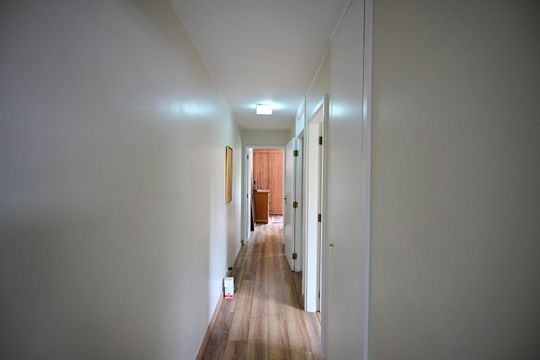 Escada de casa de condomínio para alugar com 3 quartos, 300m² em Vila Progredior, São Paulo