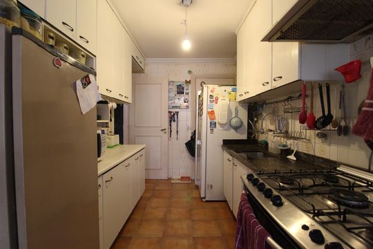 Cozinha de apartamento para alugar com 3 quartos, 100m² em Itaim Bibi, São Paulo