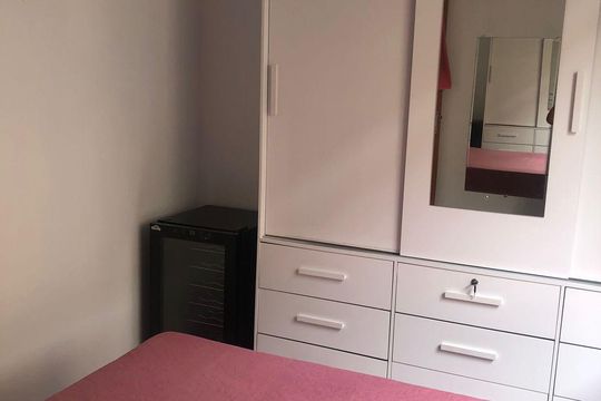 Quarto de apartamento à venda com 2 quartos, 46m² em Santa Amelia, Belo Horizonte