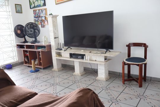 Sala de casa para alugar com 2 quartos, 210m² em Jardim Angela (zona Leste), São Paulo