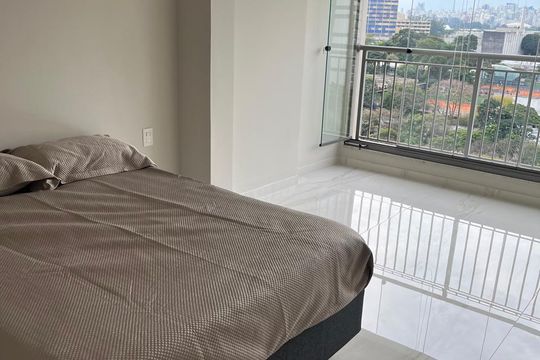 Quarto de kitnet/studio à venda com 1 quarto, 35m² em Indianópolis, São Paulo