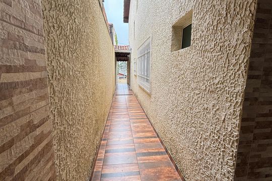 Casa à venda com 4 quartos, 300m² em Jardim Monte Azul, São Paulo