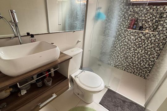 Casa à venda com 4 quartos, 300m² em Jardim Monte Azul, São Paulo