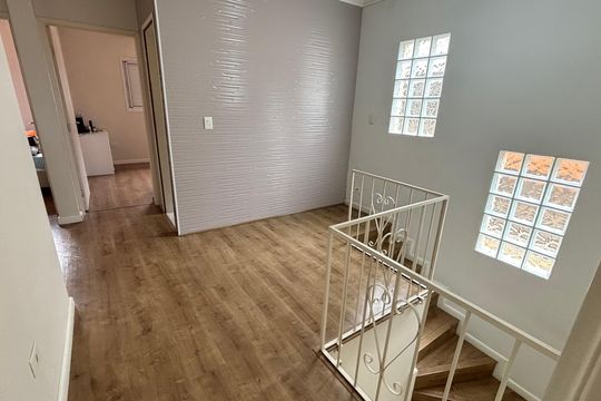 Casa à venda com 4 quartos, 300m² em Jardim Monte Azul, São Paulo