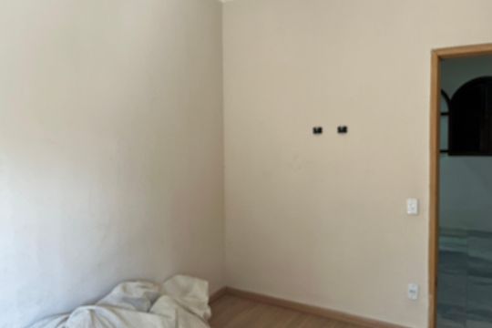 Casa para alugar com 5 quartos, 700m² em Santa Cruz, Rio de Janeiro