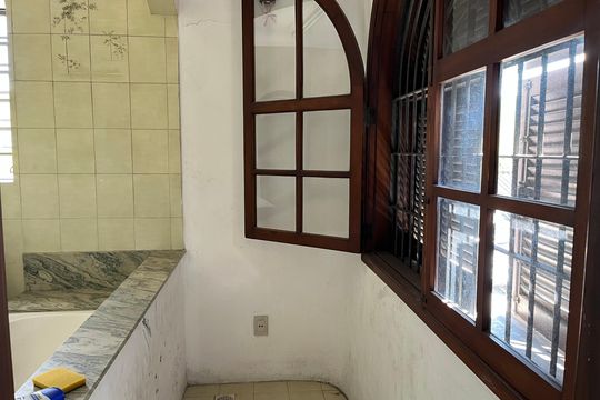 Casa para alugar com 5 quartos, 700m² em Santa Cruz, Rio de Janeiro