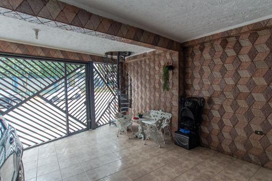 Garagem de casa à venda com 3 quartos, 150m² em Vila Constança, São Paulo