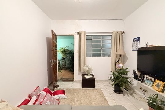 Casa à venda com 2 quartos, 80m² em Vila Rio Branco, Jundiaí