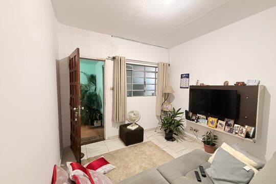 Casa à venda com 2 quartos, 80m² em Vila Rio Branco, Jundiaí
