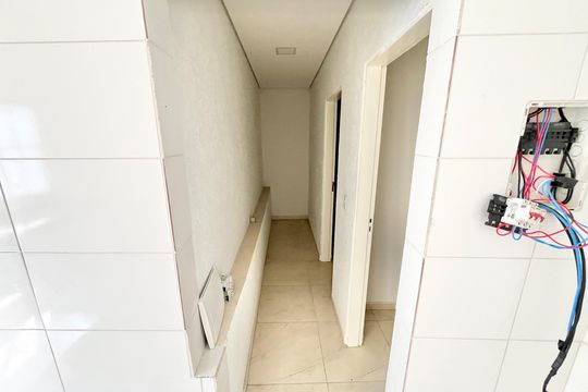 Corredor de apartamento para alugar com 2 quartos, 80m² em Jardim Primavera, São Paulo
