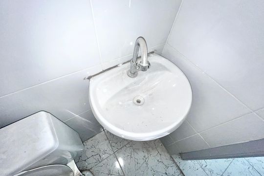Banheiro de apartamento para alugar com 1 quarto, 35m² em Jardim Primavera, São Paulo