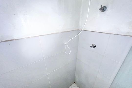 Banheiro de apartamento para alugar com 1 quarto, 35m² em Jardim Primavera, São Paulo