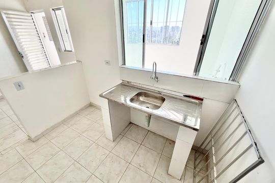 Sala/Cozinha de apartamento para alugar com 1 quarto, 35m² em Jardim Primavera, São Paulo