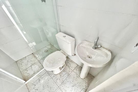 Banheiro de apartamento para alugar com 1 quarto, 35m² em Jardim Primavera, São Paulo