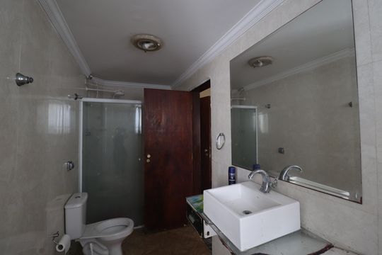 Banheiro Quarto 1 suíte de apartamento à venda com 3 quartos, 178m² em Centro, Santo André
