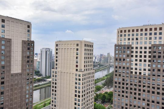Vista da Cobertura do Prédio  de apartamento para alugar com 2 quartos, 40m² em Cidade Jardim, São Paulo
