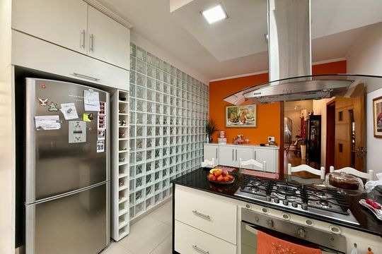 Cozinha de casa à venda com 3 quartos, 220m² em Vila Congonhas, São Paulo