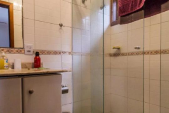 Banheiro de casa de condomínio para alugar com 4 quartos, 488m² em Alphaville 10, Santana de Parnaíba