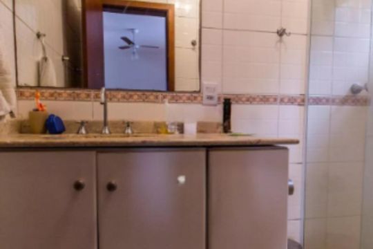 Banheiro de casa de condomínio para alugar com 4 quartos, 488m² em Alphaville 10, Santana de Parnaíba