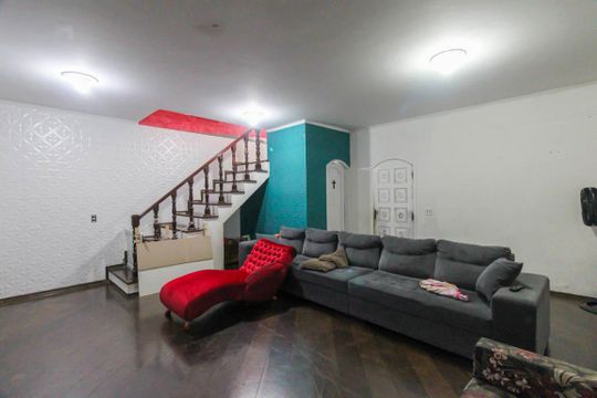 Casa para alugar com 4 quartos, 300m² em Cidade Satelite Santa Barbara, São Paulo
