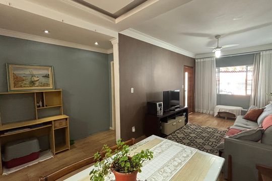Casa à venda com 2 quartos, 148m² em Vila Bela Vista, Santo André