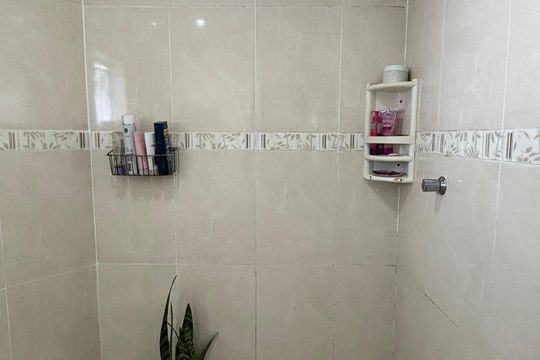 Banheiro de casa à venda com 2 quartos, 148m² em Vila Bela Vista, Santo André