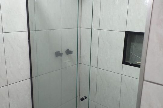 Banheiro de apartamento à venda com 2 quartos, 75m² em Tijuca, Rio de Janeiro