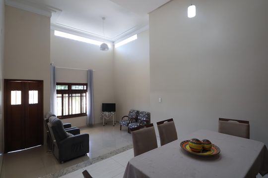 Casa à venda com 3 quartos, 163m² em Mathias Velho, Canoas